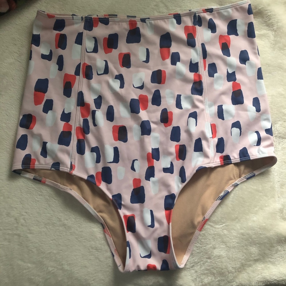 Kortni Jeane extended high bottoms